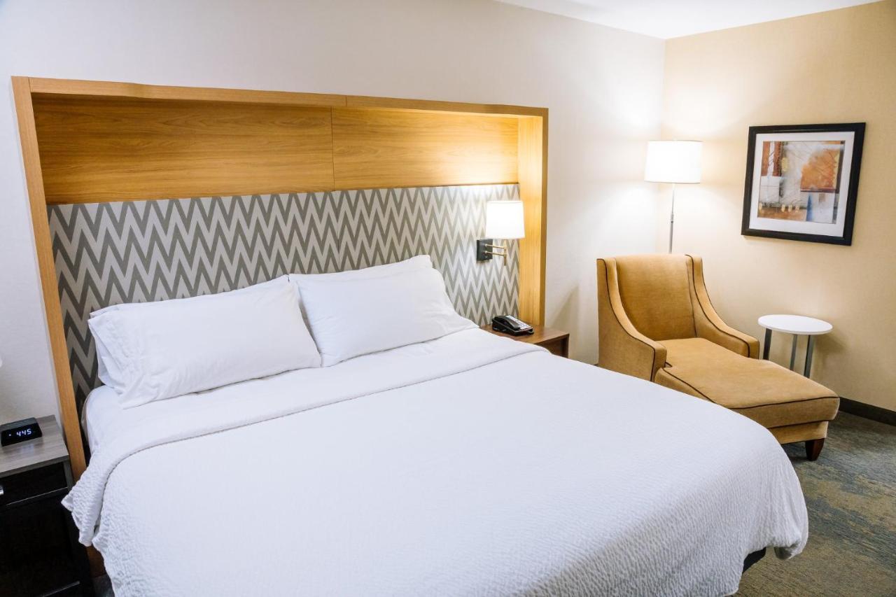 Holiday Inn Hotel & Suites Stockbridge-Atlanta I-75 By Ihg Buitenkant foto