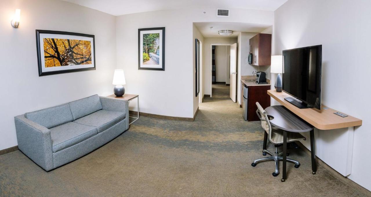 Holiday Inn Hotel & Suites Stockbridge-Atlanta I-75 By Ihg Buitenkant foto
